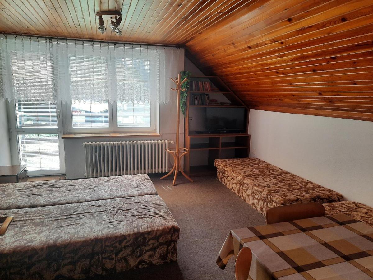 Penzion Pod Paprskem Staré Mesto Exterior foto